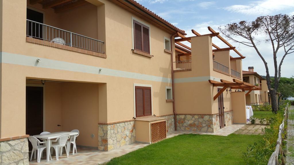 La Residenza Del Golfo Aparthotel Puntone di Scarlino Exteriör bild