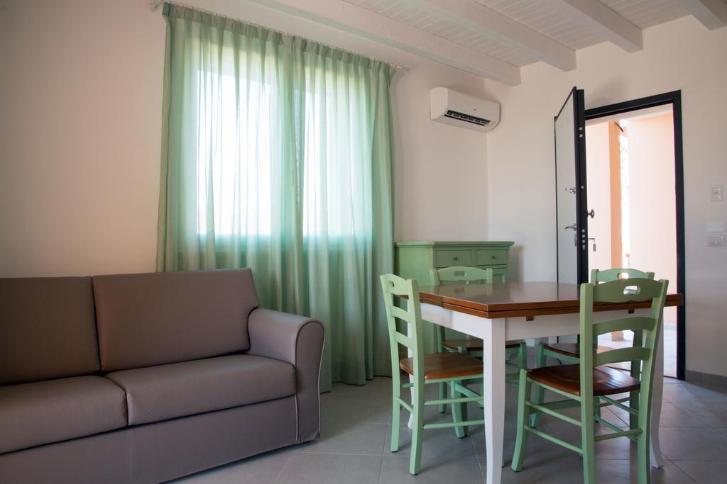 La Residenza Del Golfo Aparthotel Puntone di Scarlino Exteriör bild