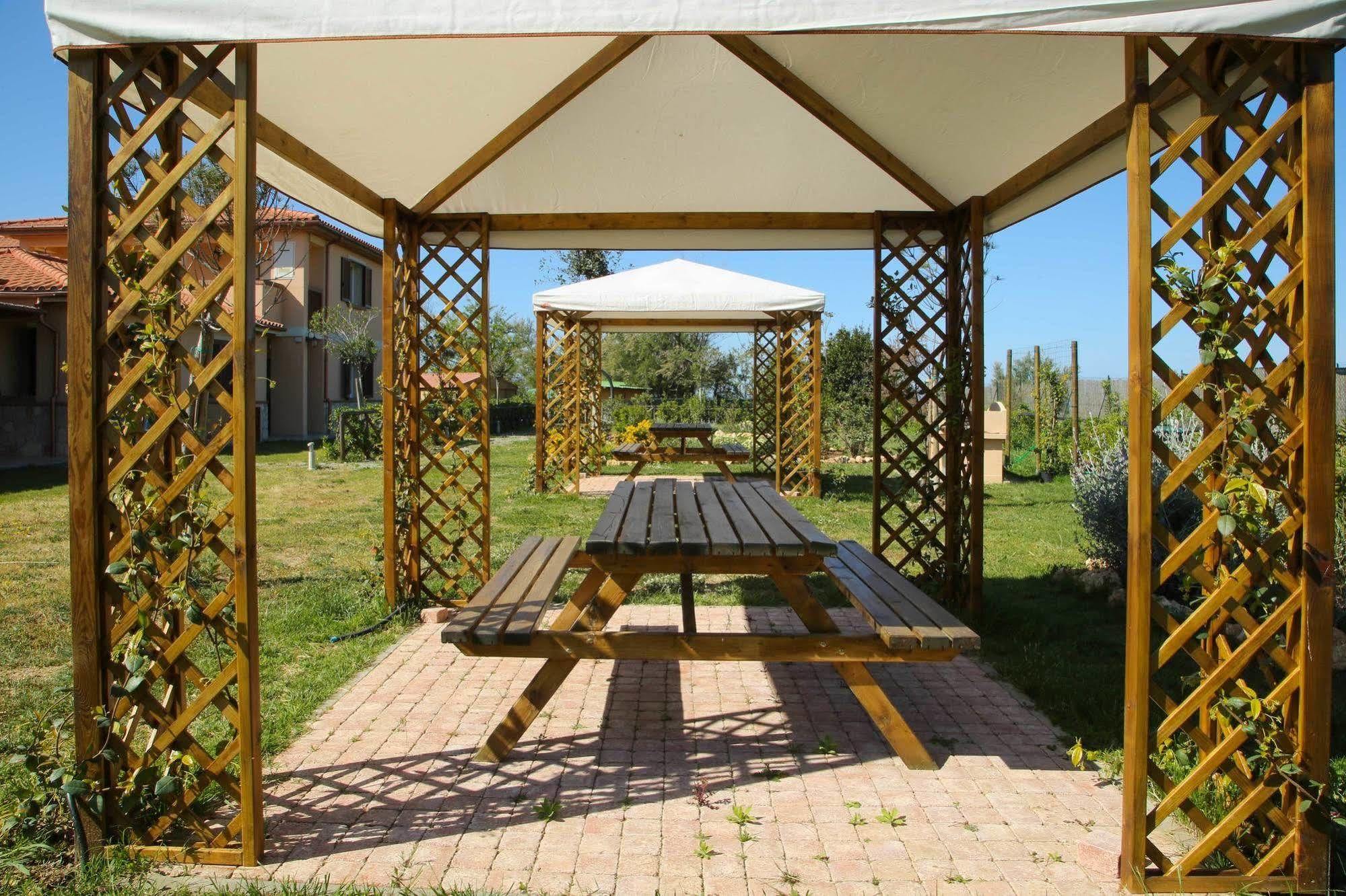 La Residenza Del Golfo Aparthotel Puntone di Scarlino Exteriör bild